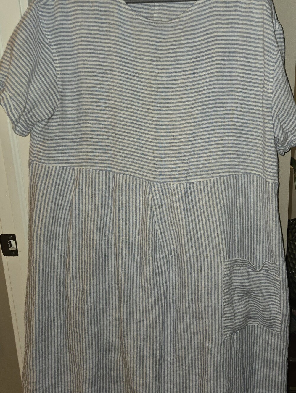 Lintico Casual Blue and White Striped Midi Dress